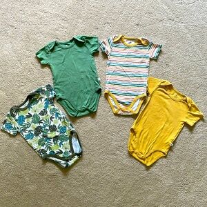 Multi-Pack Short Sleeve Bodysuits